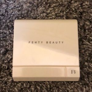 Authentic & unused fenty beauty powder